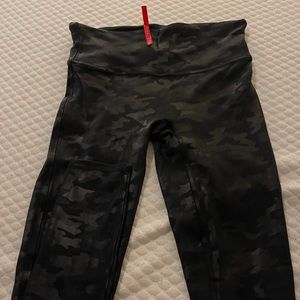 Spankx Camo, Sheen Leggings